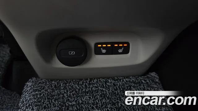 Volvo XC40 — Фото автомобиля 17