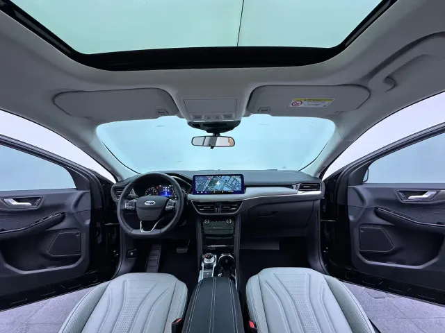 Ford Escape — Фото автомобиля 11