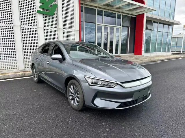 BYD Qin PLUS — Фото автомобиля 22