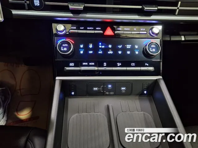 Hyundai Santafe Santa Fe (MX5) Бензин 2.5T 2WD — Фото автомобиля 18
