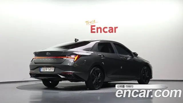 Hyundai Avante CN7 — Фото автомобиля 2
