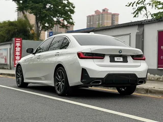 BMW 3 Series — Фото автомобиля 6
