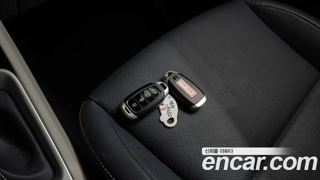 Hyundai Venue — Фото автомобиля 15