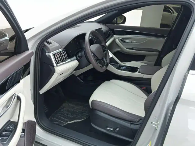BYD Song PLUS — Фото автомобиля 9