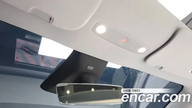 Tesla Model Y — Фото автомобиля 18