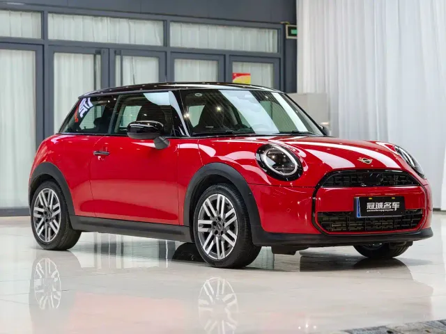 MINI Hatch — Фото автомобиля 3
