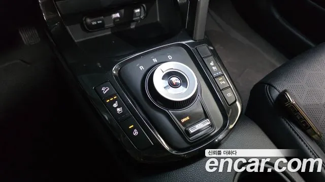 Kia Seltos Новый Seltos Бензин 1.6 турбо 2WD — Фото автомобиля 4