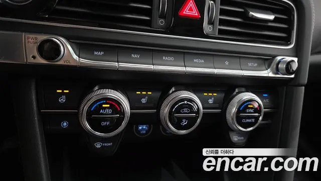 Genesis G70 Новый G70 Бензин 3.3T 4WD — Фото автомобиля 13