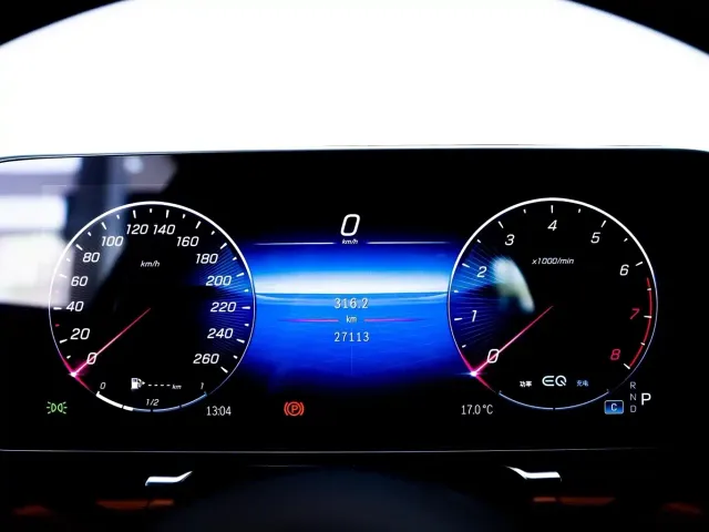 Mercedes-Benz S-Class — Фото автомобиля 15