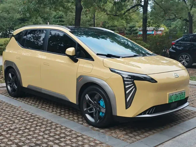 GAC Aion Y — Фото автомобиля 3