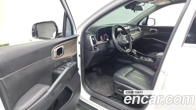 Kia Sorento Sorento 4-е поколение Бензин 2.5T 2WD — Фото автомобиля 10
