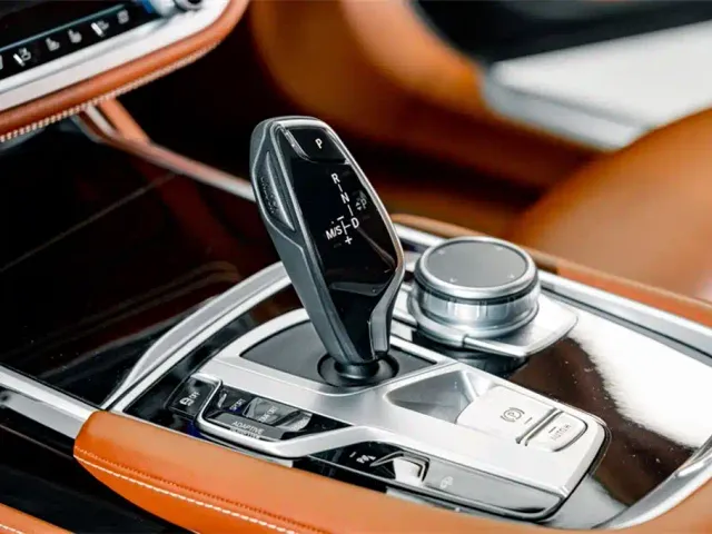 BMW 7 Series — Фото автомобиля 18
