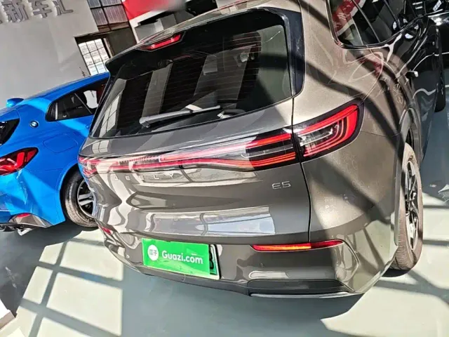 Geely Galaxy E5 — Фото автомобиля 5
