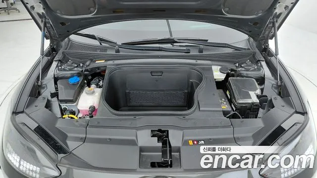 Hyundai Ioniq6 — Фото автомобиля 6