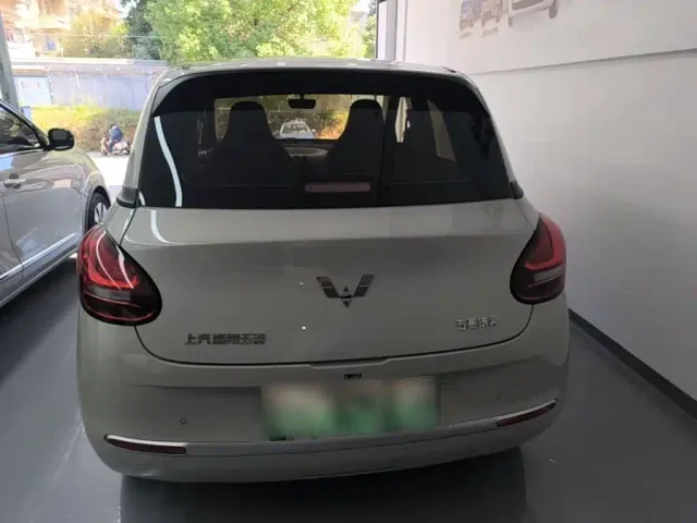 Wuling Bingo — Фото автомобиля 5