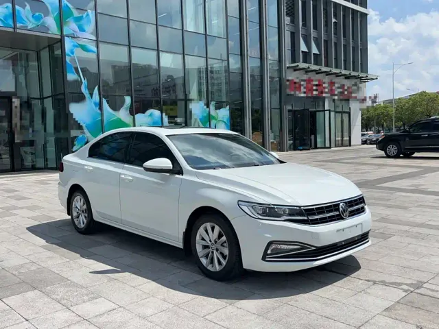 Volkswagen Bora — Фото автомобиля 8