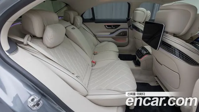 Mercedes-Benz S-Class — Фото автомобиля 11