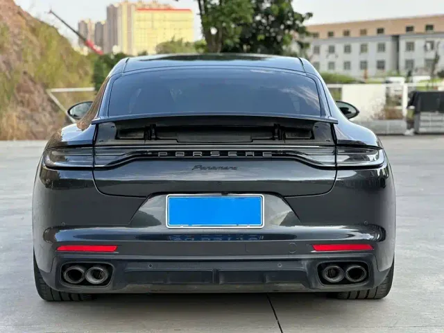 Porsche Panamera — Фото автомобиля 8