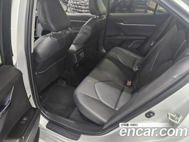 Toyota Camry XV70 — Фото автомобиля 12