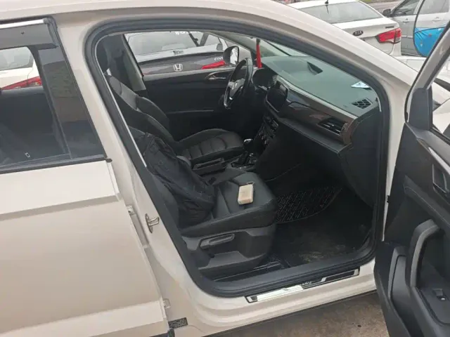 Volkswagen Tharu — Фото автомобиля 24