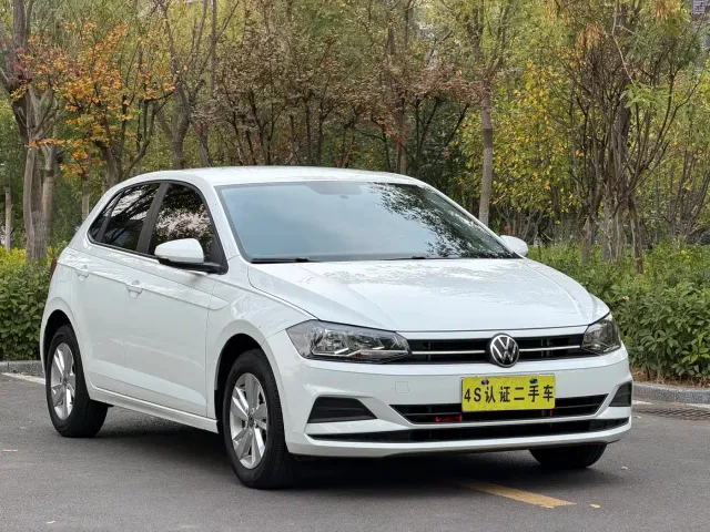 Volkswagen Polo — Фото автомобиля 3