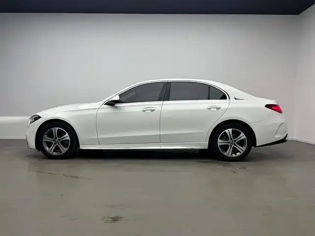 Mercedes-Benz C-Class — Фото автомобиля 3