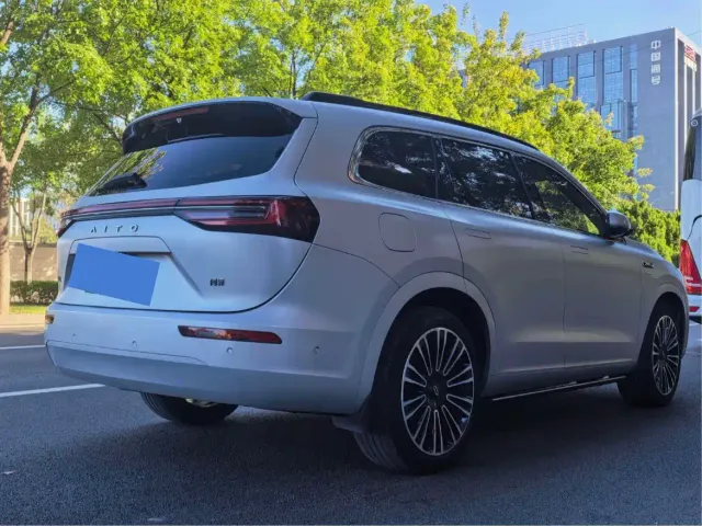 Aito M7 — Фото автомобиля 4