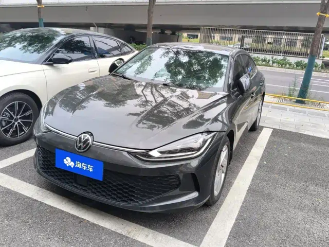 Фотография автомобиля — Volkswagen Lamando