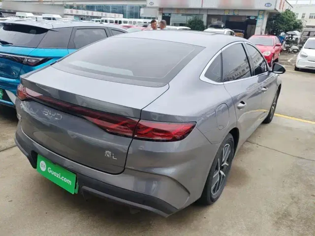 BYD Qin L — Фото автомобиля 6