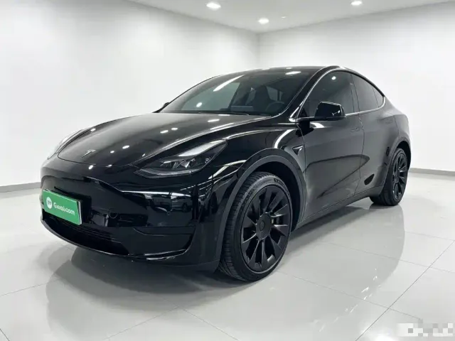 Фотография автомобиля — Tesla Model Y