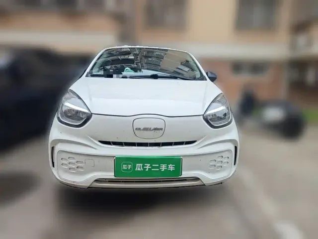 Roewe Clever — Фото автомобиля 23
