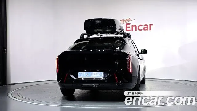 Kia EV4 — Фото автомобиля 4