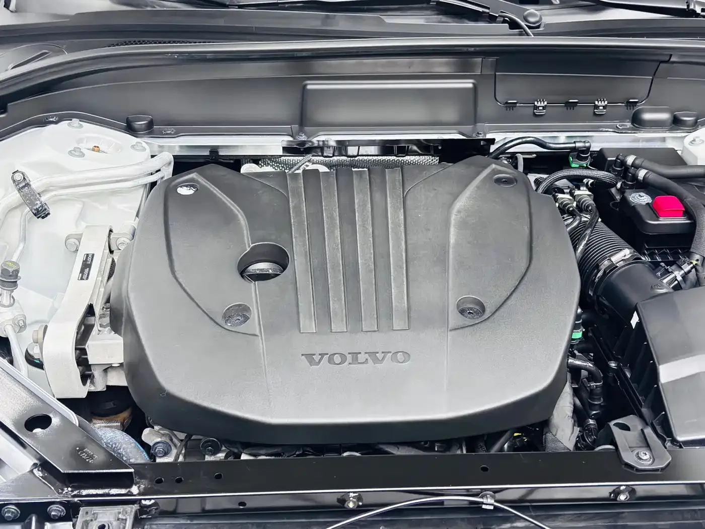 Volvo Volvo XC60 2024 B5 AWD Zhiyi Luxury Edition — Фото автомобиля 18