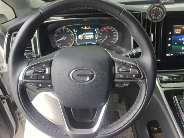 GAC Trumpchi M8 — Фото автомобиля 15