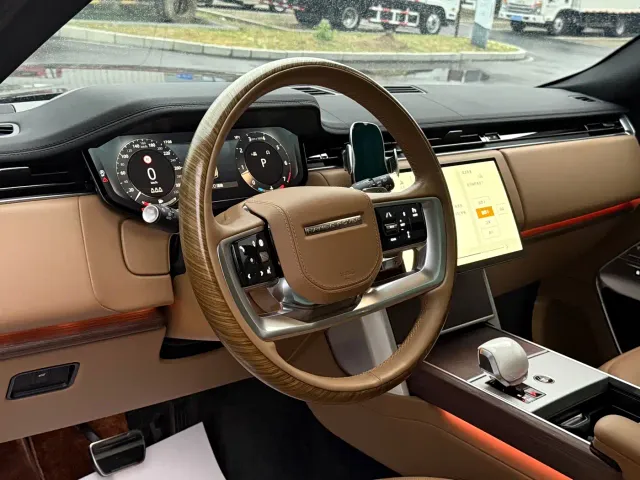Land Rover Range Rover — Фото автомобиля 10