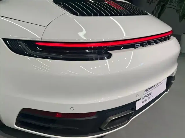 Porsche 911 — Фото автомобиля 15