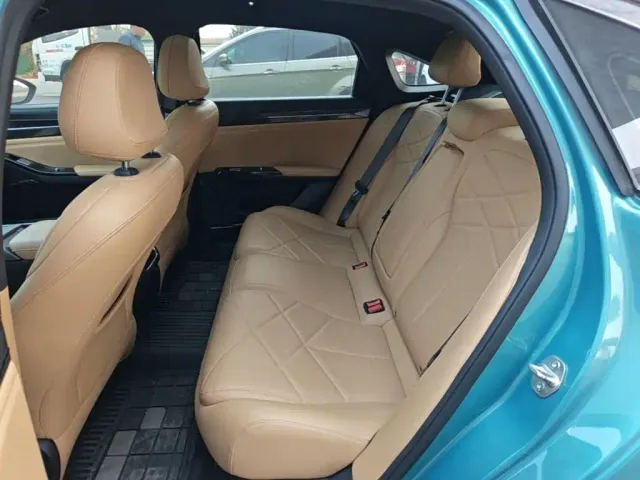 Geely Galaxy L6 — Фото автомобиля 16