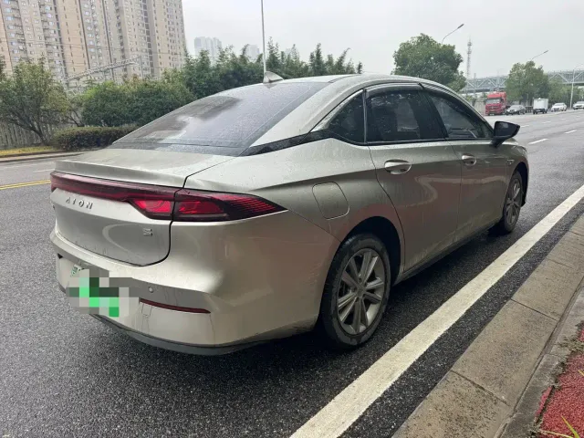 GAC Aion S — Фото автомобиля 10