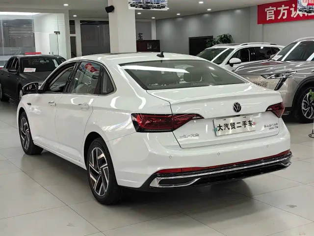 Volkswagen Sagitar — Фото автомобиля 3