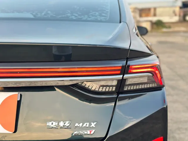 Dongfeng Yixuan MAX — Фото автомобиля 5