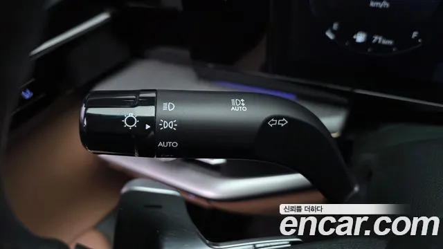 Hyundai Grandeur Grandeur (GN7) 2.5 Бензин 2WD — Фото автомобиля 24