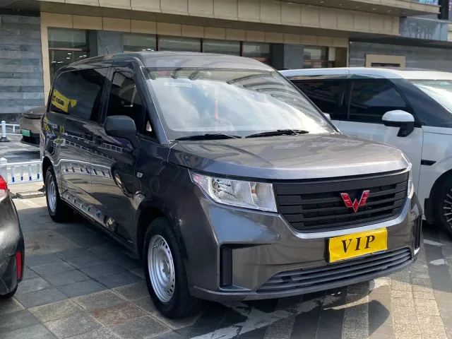 Wuling Zhengcheng — Фото автомобиля 3