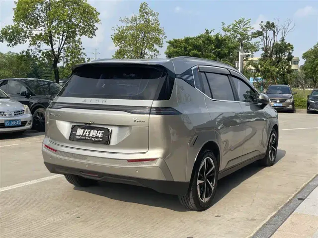 GAC Aion Y — Фото автомобиля 9