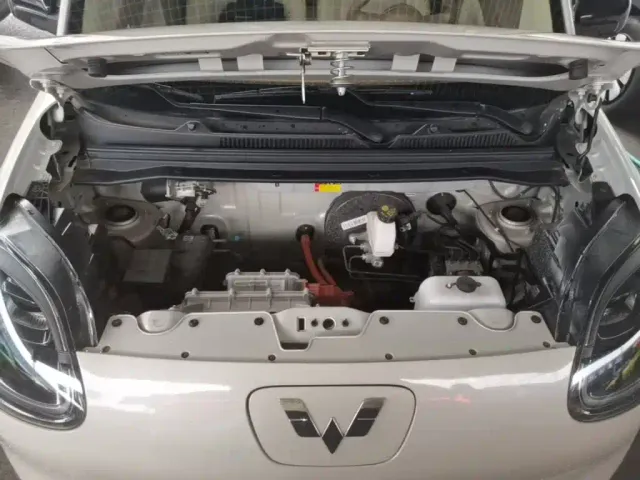 Wuling Hongguang Mini EV — Фото автомобиля 19