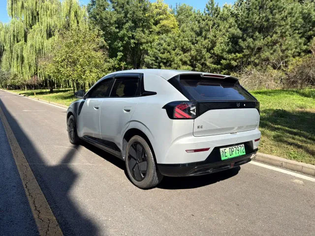 Arcfox T1 — Фото автомобиля 4