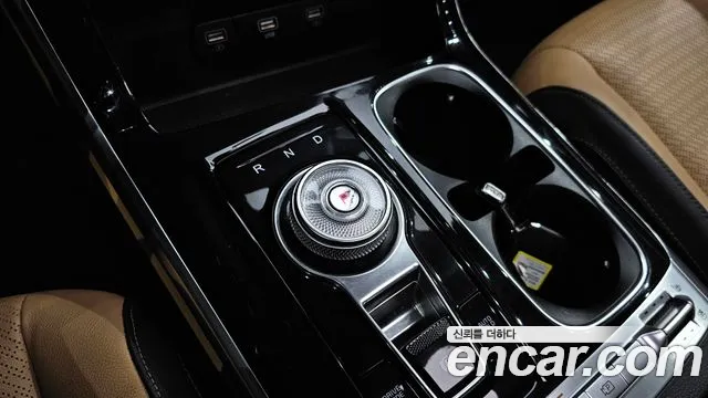 Kia Canival Carnival 4 поколение Бензин 9 мест Noblesse — Фото автомобиля 9