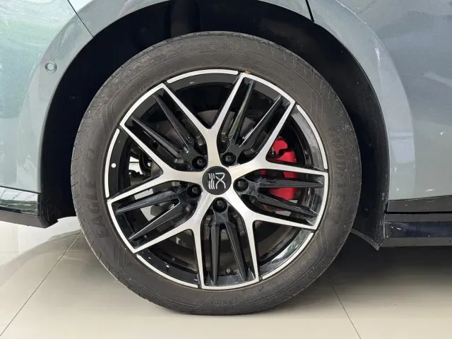 BYD Han L — Фото автомобиля 10
