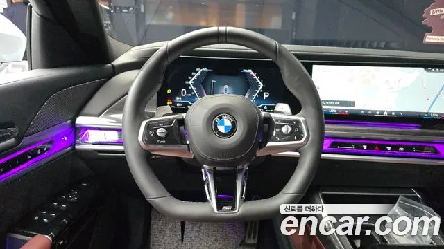 BMW 7 Series G70 — Фото автомобиля 19