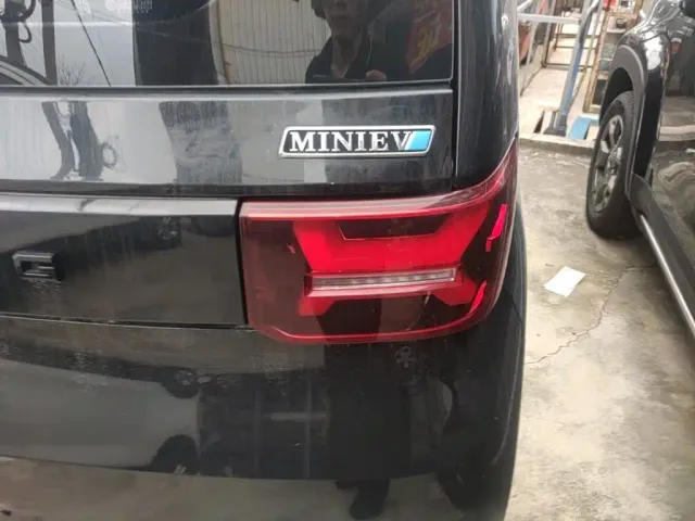 Wuling Hongguang Mini EV — Фото автомобиля 23