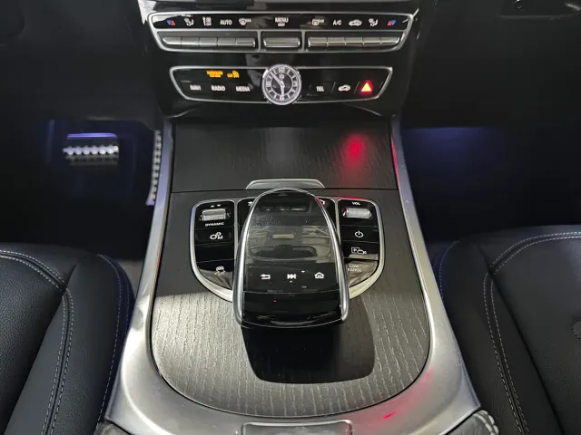 Mercedes-Benz G-Class — Фото автомобиля 16